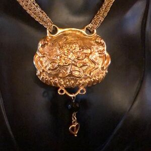Art Nouveau Gold Tone Necklace With Black Accent Bead